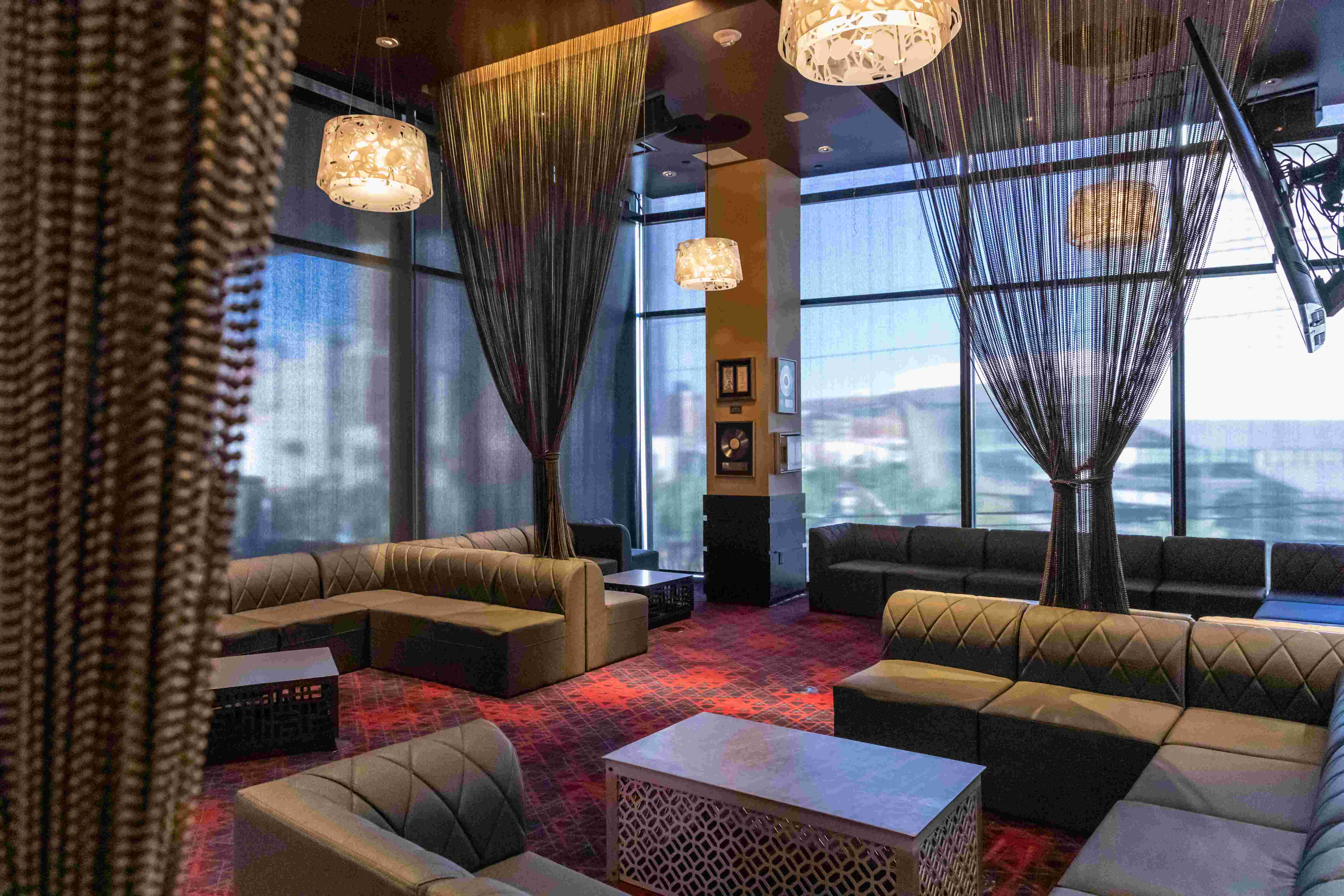 Vintage wedding reception venue – Classic Steak & Seafood Dining, Las Vegas, NV